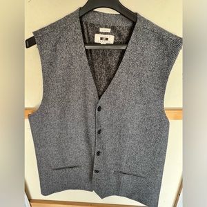 Textured gray vest by Joseph Abboud. Size 2X